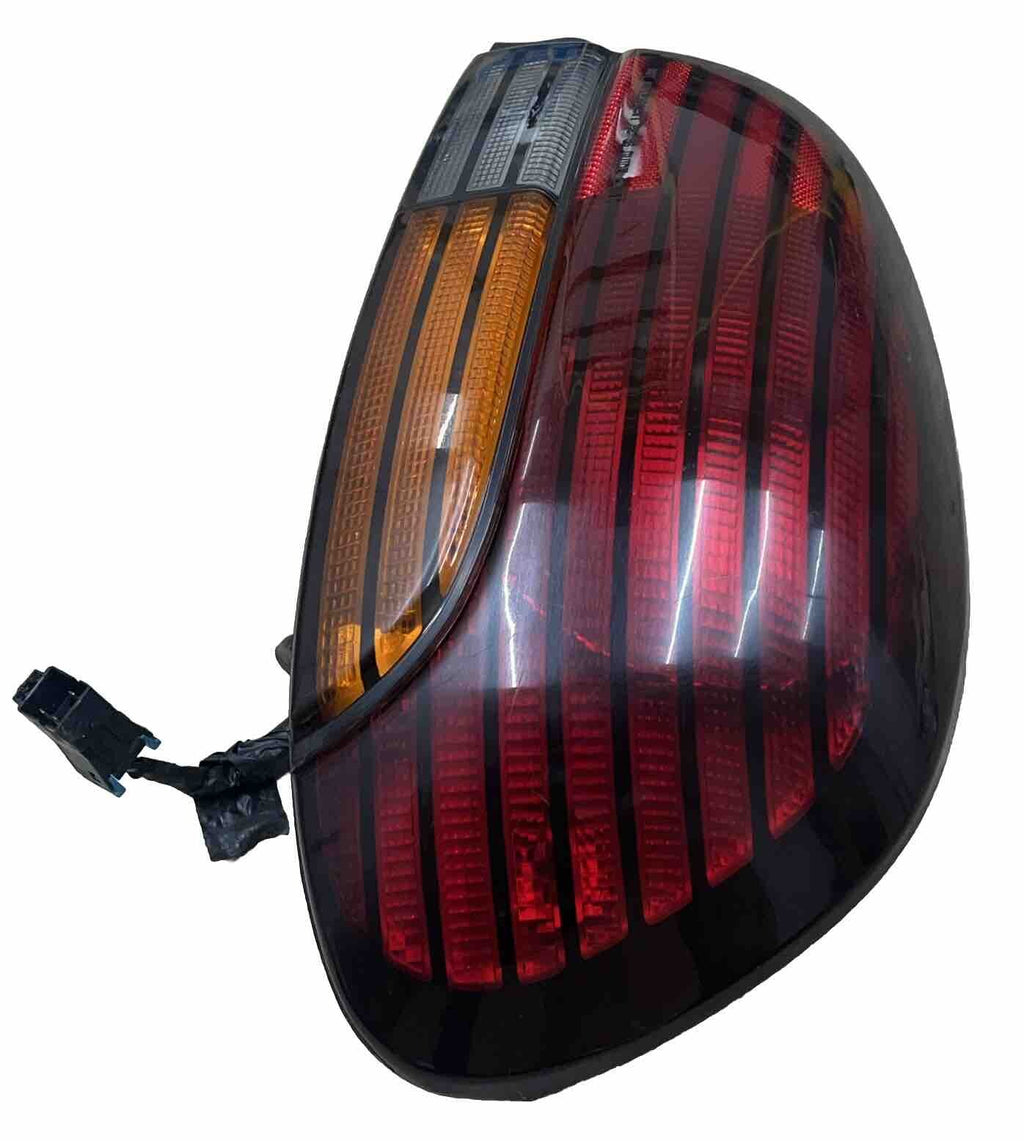 1996 Grand Am SE RH Tail Lamp w/HARNESS 96-98