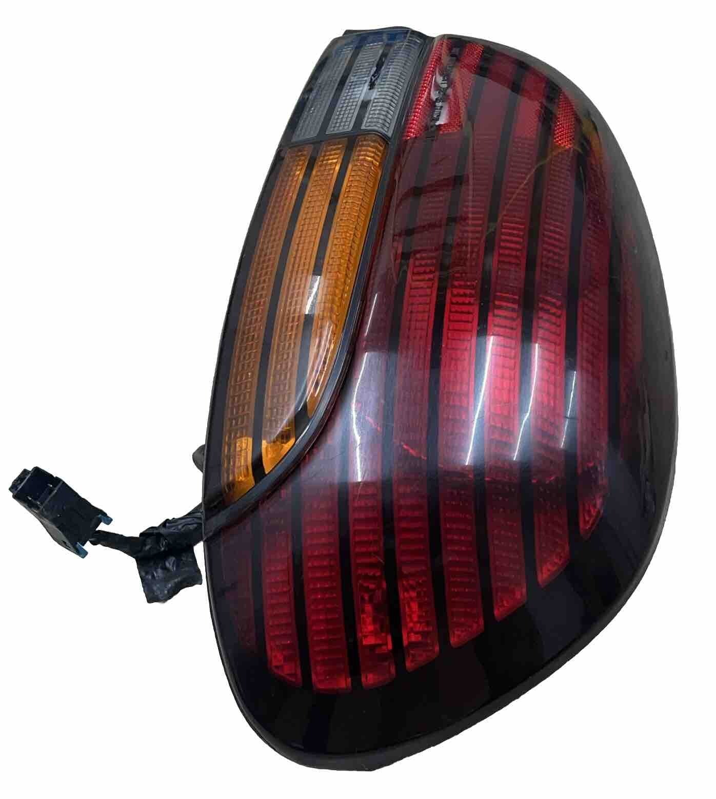 1996 Grand Am SE RH Tail Lamp w/HARNESS 96-98