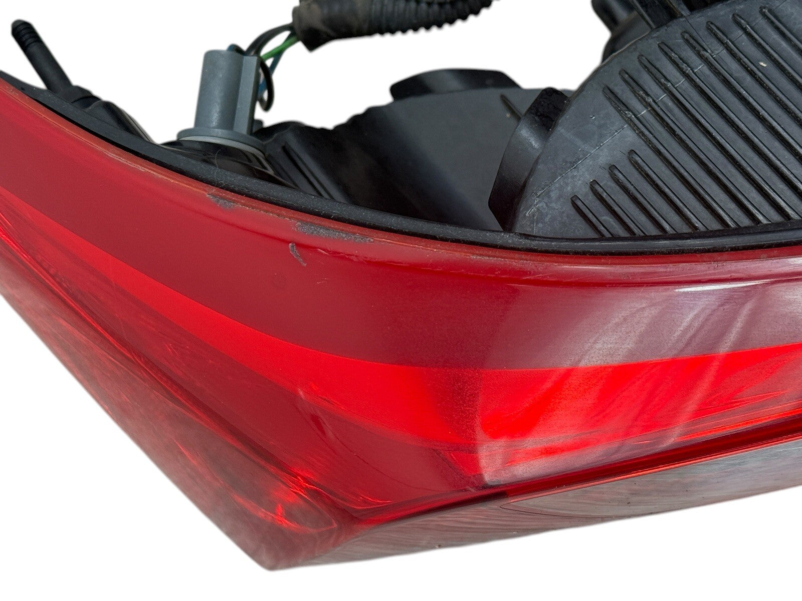 Fits 2016 - 2024 Chevy Malibu LH Driver Tail Light Assy Quarter Mounted OEM