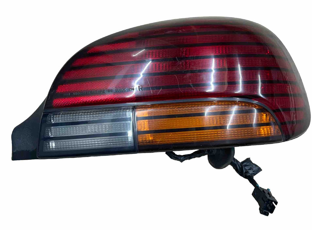 1996 Grand Am SE RH Tail Lamp w/HARNESS 96-98