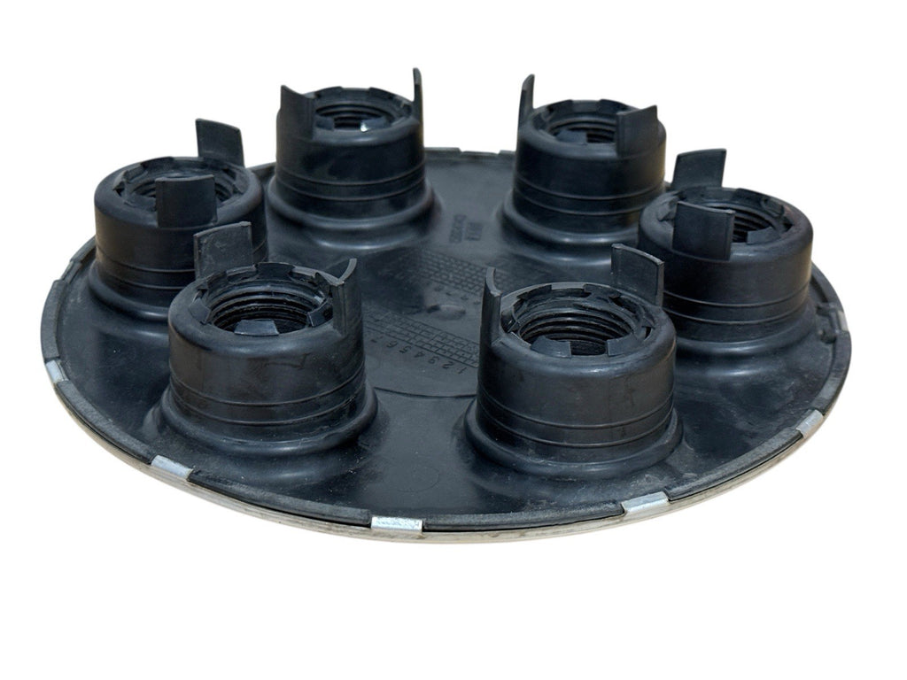 Chevrolet 2000-03 Suburban Silverado Tahoe 15004143 Wheel Center Cap