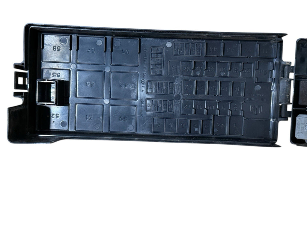 2006–2009 Ford Fusion Engine Bay Fuse Box Under Hood Power Distribution OEM
