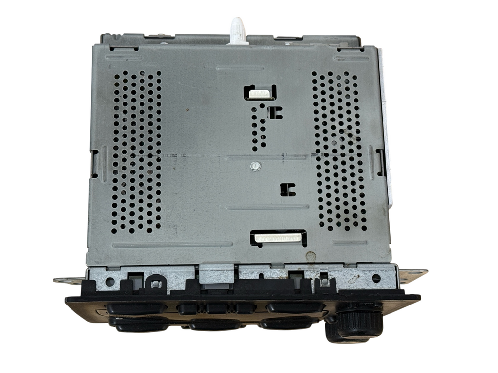 Gm OEM Radio 25753974 6-disc Cd Am/fm Uc6 Truck/suv 03-05 Silverado Tahoe Yukon