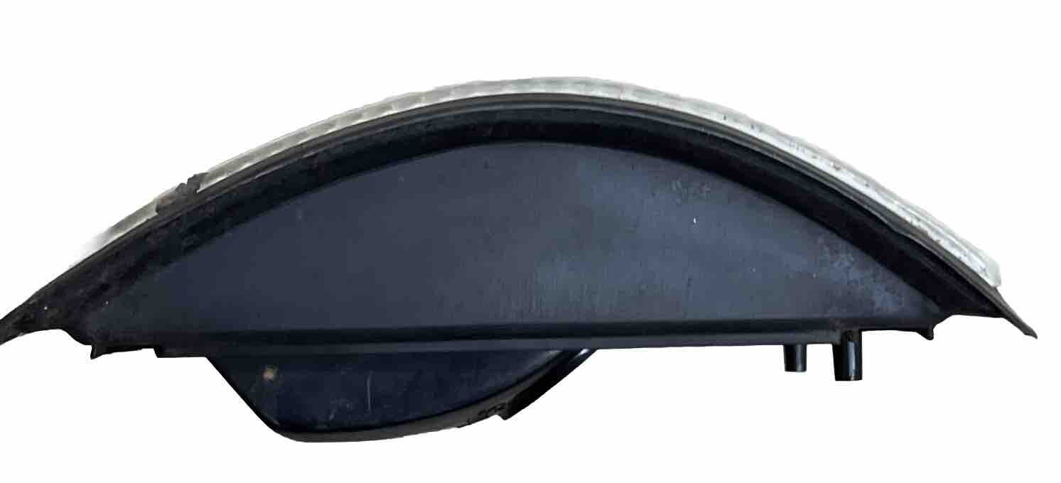 1995 - 2004 Ford Van E150 250 350 Taillight Brake Stop Taillamp Assembly Right