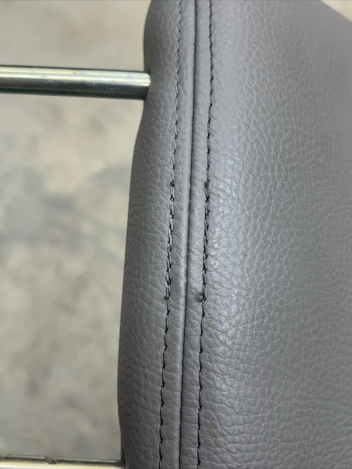 2001-2007 Chrysler Town & Country Headrest Rear Seat Gray Leather