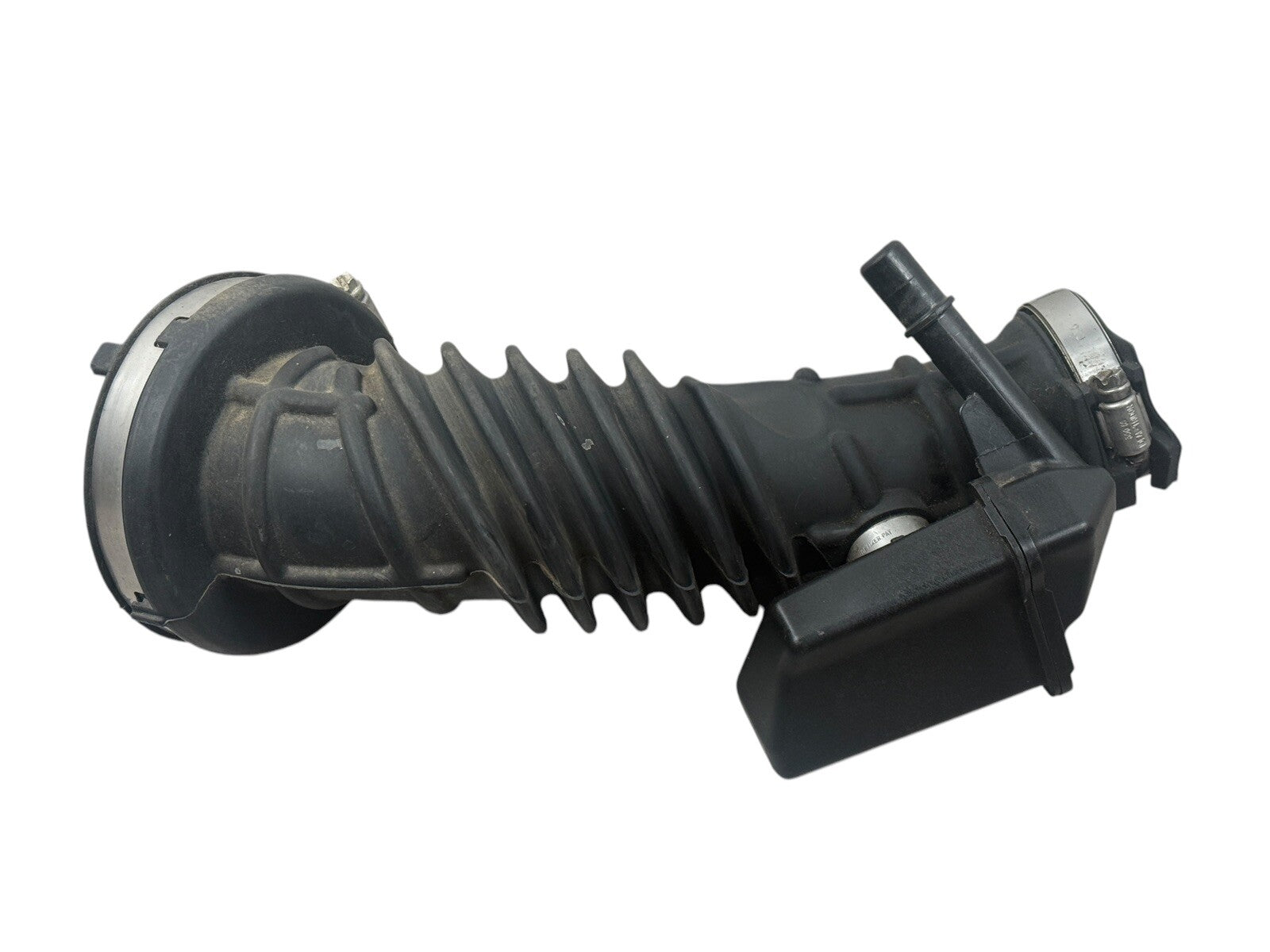 2016-2024 Chevrolet Malibu 1.5l Engine Motor Air Cleaner Outlet Duct Hose OEM