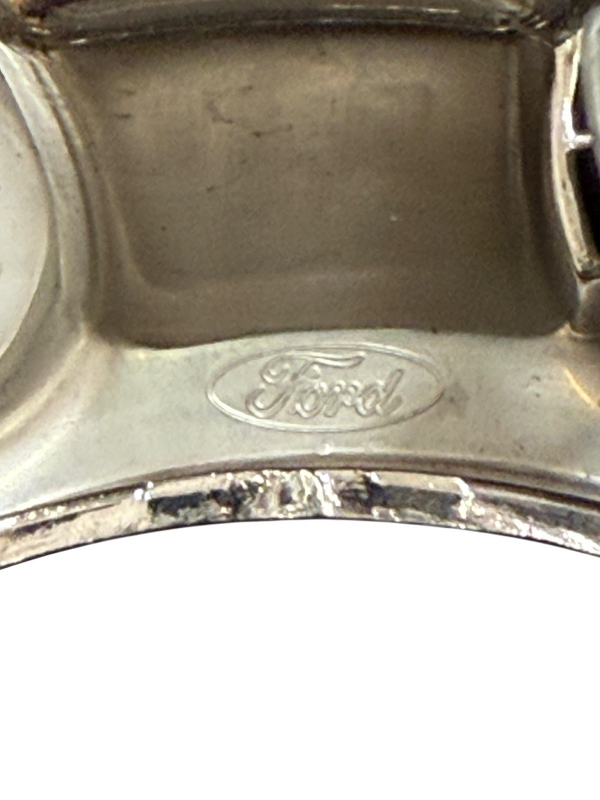 2017–2024 F-250/f-350 Sd OEM Ford Chrome 8-lug Center Cap Hc3c-1a096-ld