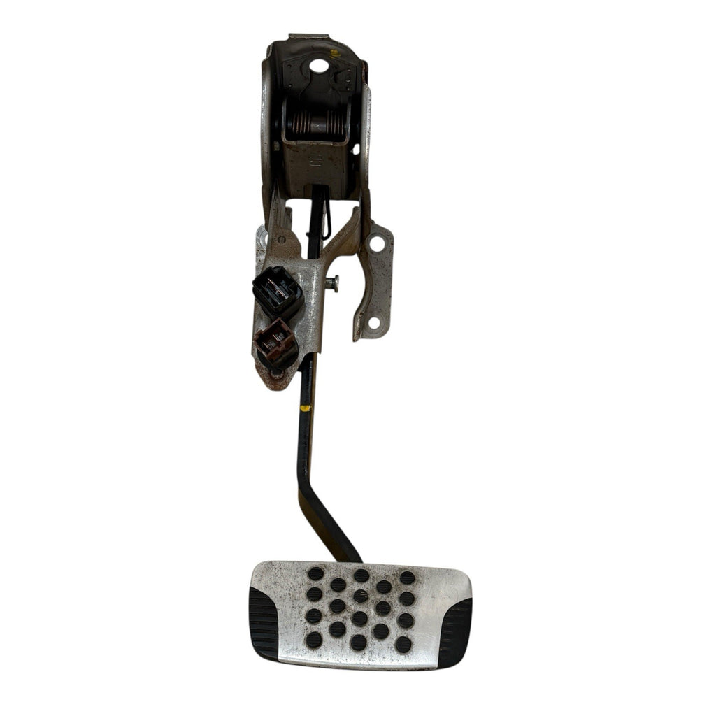 Infiniti G35 Brake Pedal Assembly w/ Sensors & Hardware 2003–2007 AT