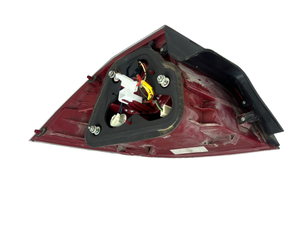 2008-2009 Pontiac G8 Right Passenger Tail Light Assembly OEM GM 92202360