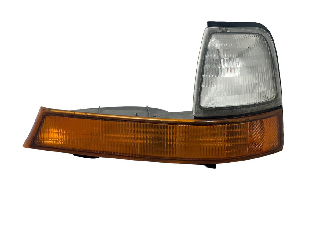 98-00 Ford Ranger OEM Corner Light LH Oem Take Off