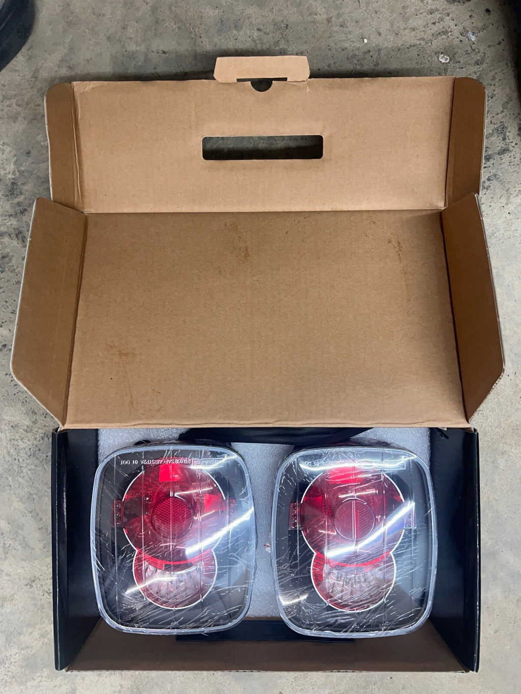 87-06 Jeep Wrangler Euro Style Tail Lights