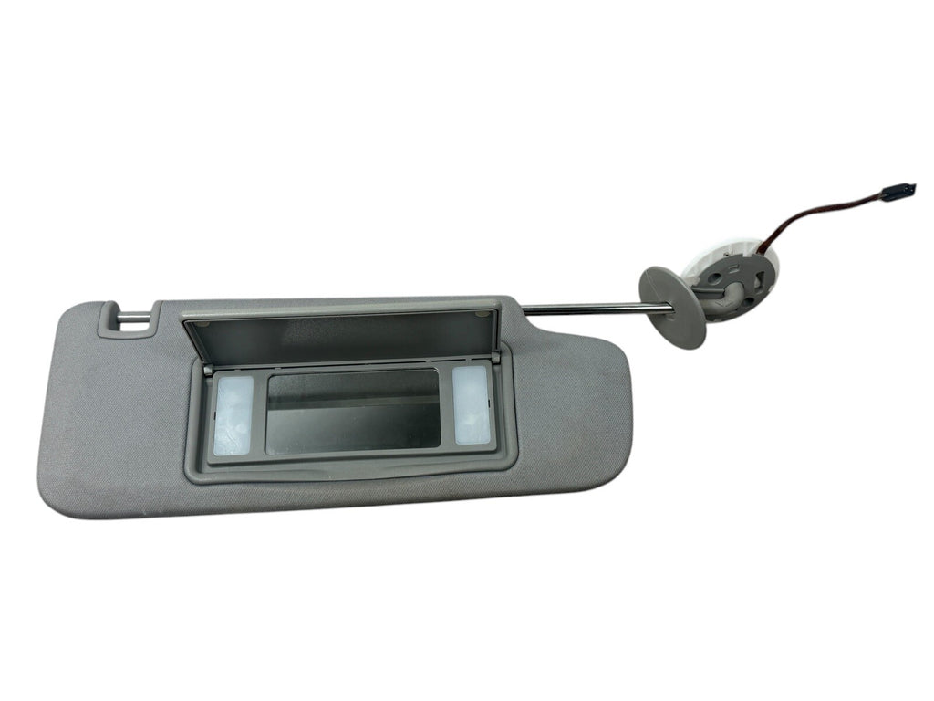 '16-'24 CHEVROLET MALIBU Right Passenger Sun visor OEM Neutral