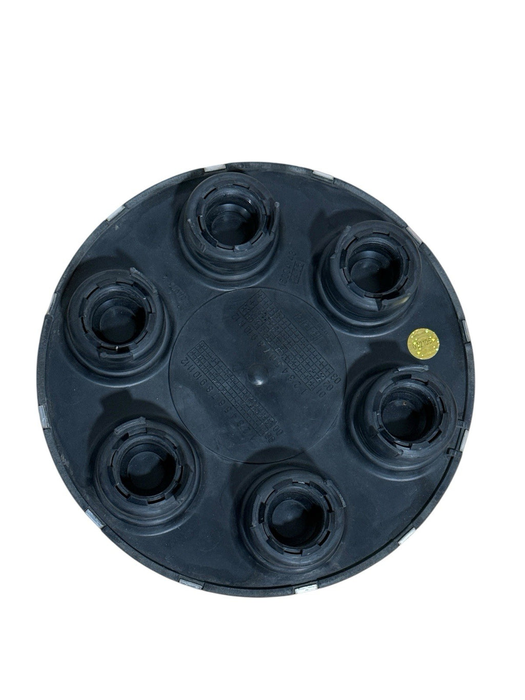 Chevrolet 2000-03 Suburban Silverado Tahoe 15004143 Wheel Center Cap