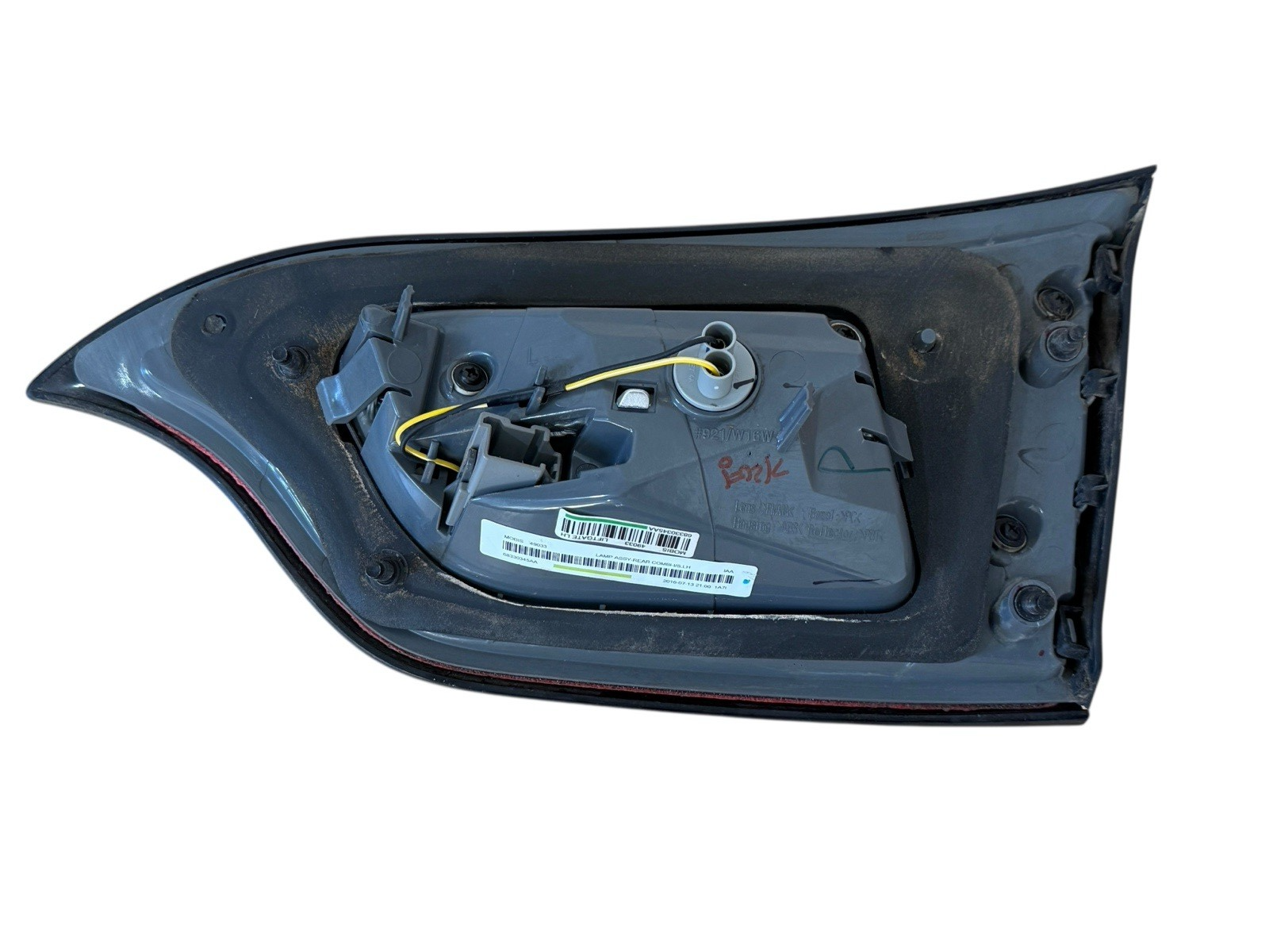 2014-18 Jeep Cherokee Left Driver Side Inner Tail Light OEM 68330345AA