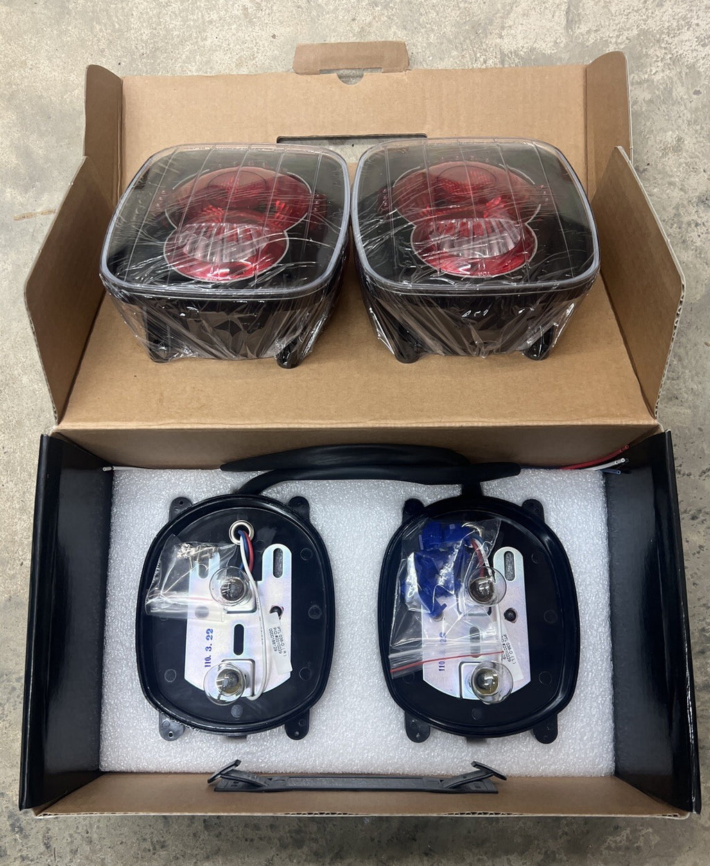 87-06 Jeep Wrangler Euro Style Tail Lights