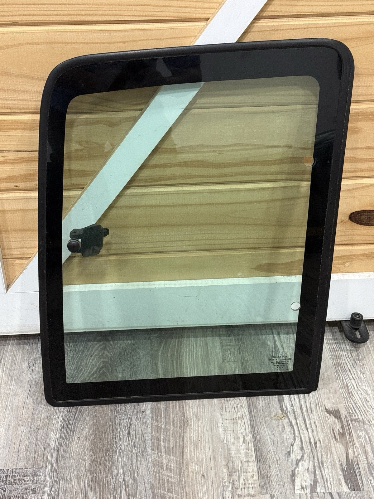 88-98 Chevy GMC C1500 C2500 C3500 Ext Cab RH Rear Quarter Window Glass Tint