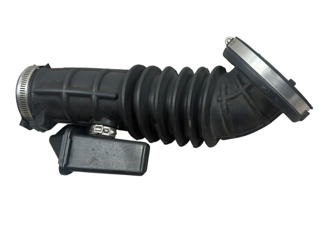 2016-2024 Chevrolet Malibu 1.5l Engine Motor Air Cleaner Outlet Duct Hose OEM