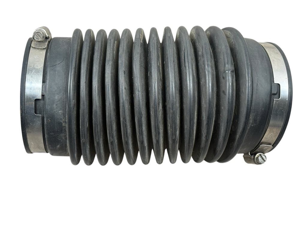 96-99 Chevy GMC Truck Silverado Tahoe 5.7 Air Cleaner Intake Tube Hose Vortec