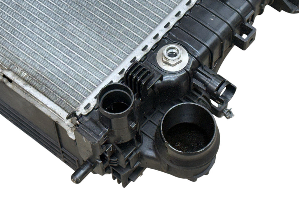 2016-2020 Chevrolet Malibu Radiator Condenser Cooling Assembly 1.5 L OEM